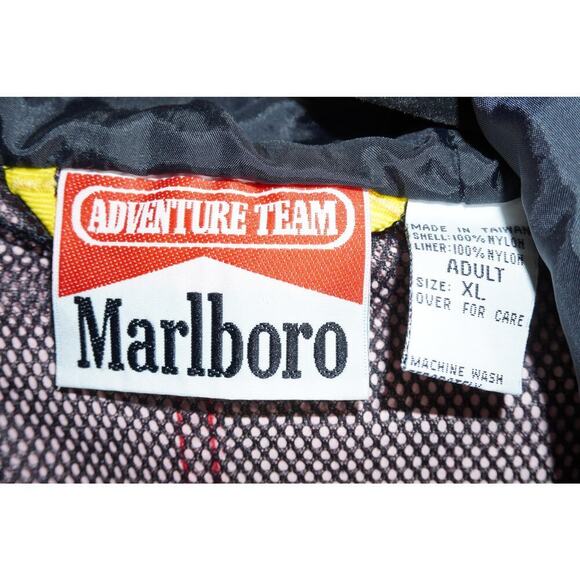 Vintage Marlboro Adventure Team Jacket – Size XL – Red Hooded Windbreaker – - Picture 2 of 11